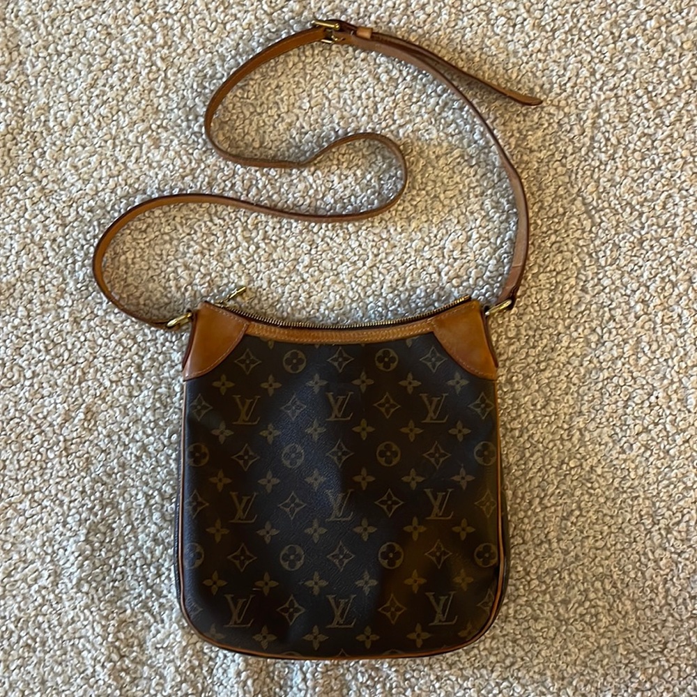 Louis Vuitton Odoen PM handbag